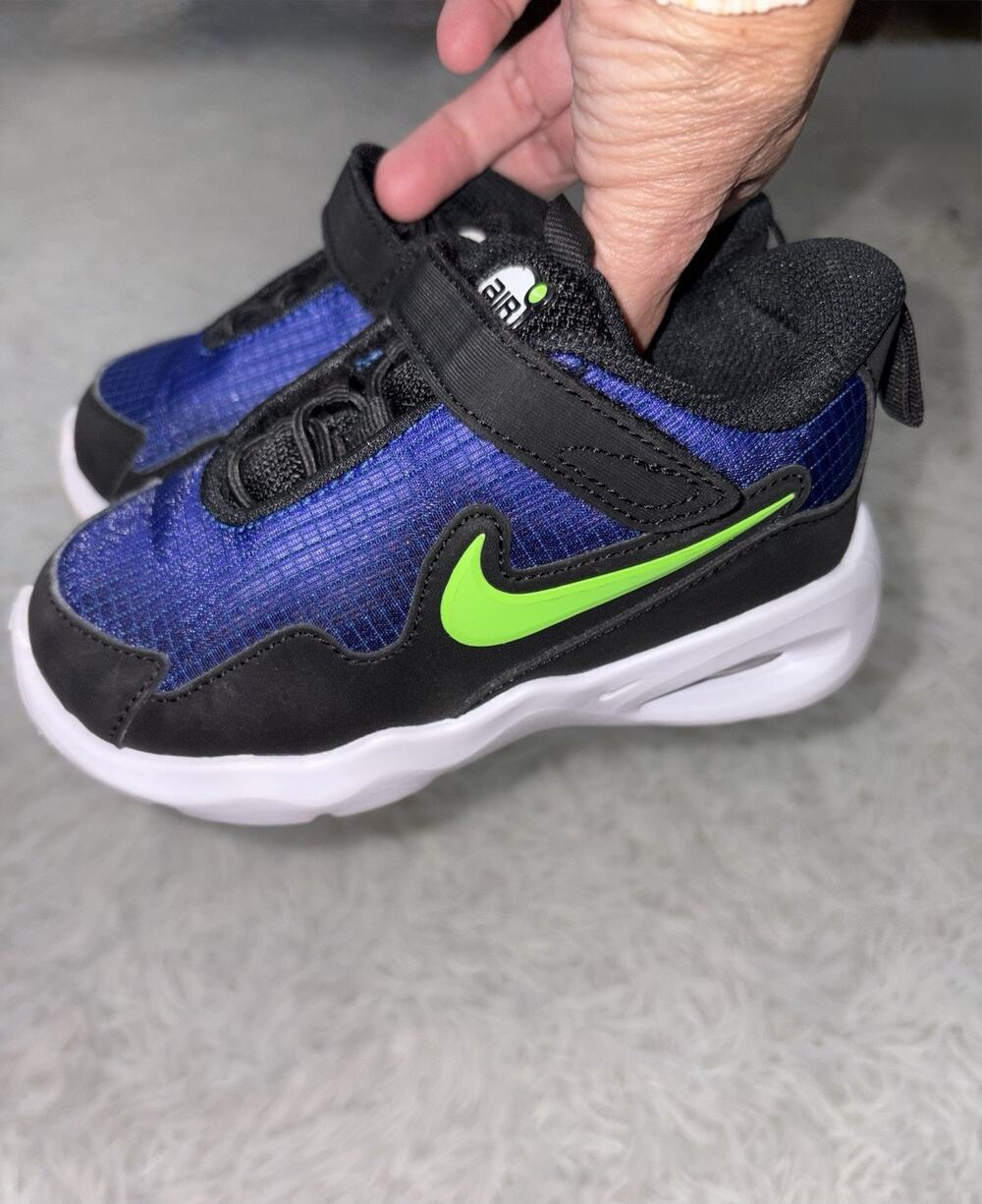 Nike Air Max Toddler Boy 8 Classic Blue Green One Strap Sneaker. Exc. Condition